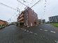 住宅街の施設前道路  
