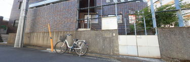 日当たり良好な施設外観