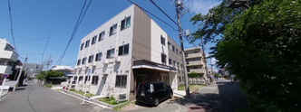明るく快適な介護施設の周辺