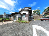 落ち着いた住宅風景が広がるエントランス