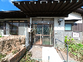 屋外のエントランス風景