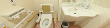介護施設の手すり付きトイレ設備