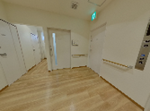 温もりのある廊下のパノラマ