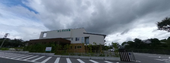 介護施設の外観と周辺環境
