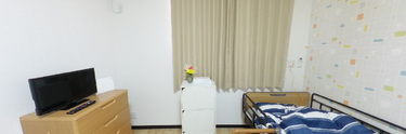 ケア施設の居室の一角