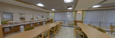 介護施設の内部共有スペース