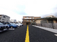 街角の交差点と建物の風景
