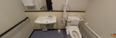 介護施設のトイレと洗面所