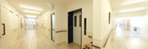 ゆったりとした介護施設の通路