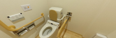 バリアフリーの介護施設トイレ