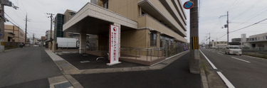 介護施設の外観とアクセス
