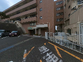 広々とした駐車場
