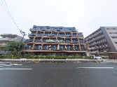 新しい施設の外観
