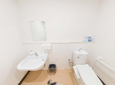 清潔なトイレ設備