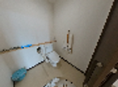 明るいトイレの設備