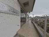 施設のエントランス