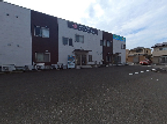 ゆったり通路のある建物入り口