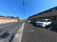 広々とした駐車場