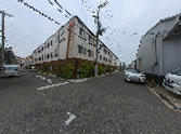 落ち着いた建物の外観