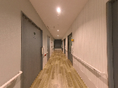 ゆったりとした廊下の光景