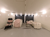 明るい洗面所の風景