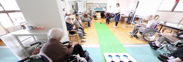 職員と居住者の交流が見られる場
