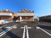 クリニック前の道