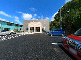 広々とした敷地の入り口