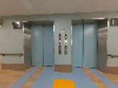 開放的な廊下のエリア