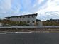 周囲に建物がある道路