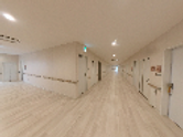 清潔で明るい廊下