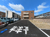 駐車場のある建物
