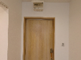 清潔なトイレと洗面所
