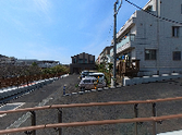 青空の屋外施設