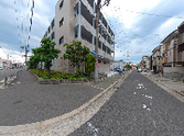 閑静な住宅街の街並み