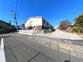 建物と道路の外観