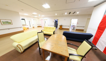 介護施設の居心地の良い共有エリア
