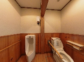 明るく清潔なトイレ空間