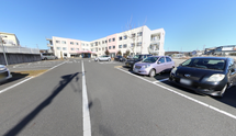 介護施設の広々とした外観