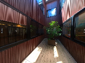 中庭に面した建物