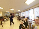 明るく広々とした共有空間