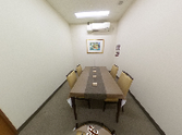職員用の快適な会議室