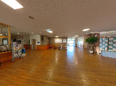 広々とした明るい空間