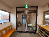 温かい雰囲気のエントランス
