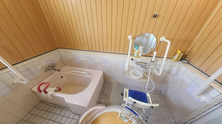 利用者支援の整った浴室