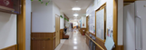 介護施設の廊下と内装