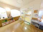 快適な施設のロビー