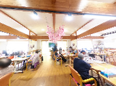 スタッフと利用者の交流風景