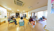 明るい施設内環境