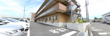 介護施設の外観と環境